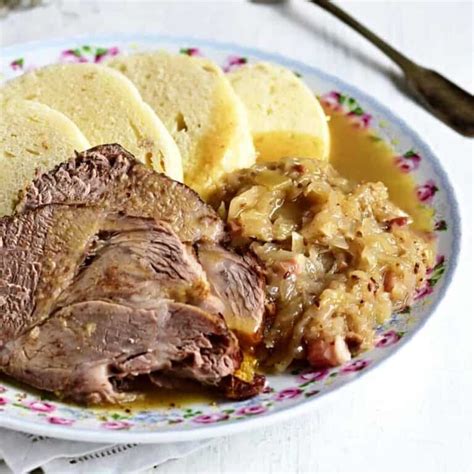 knedlo vepřo zelo anglicky|Vepřo Knedlo Zelo (Pork, Dumplings and Sauerkraut)